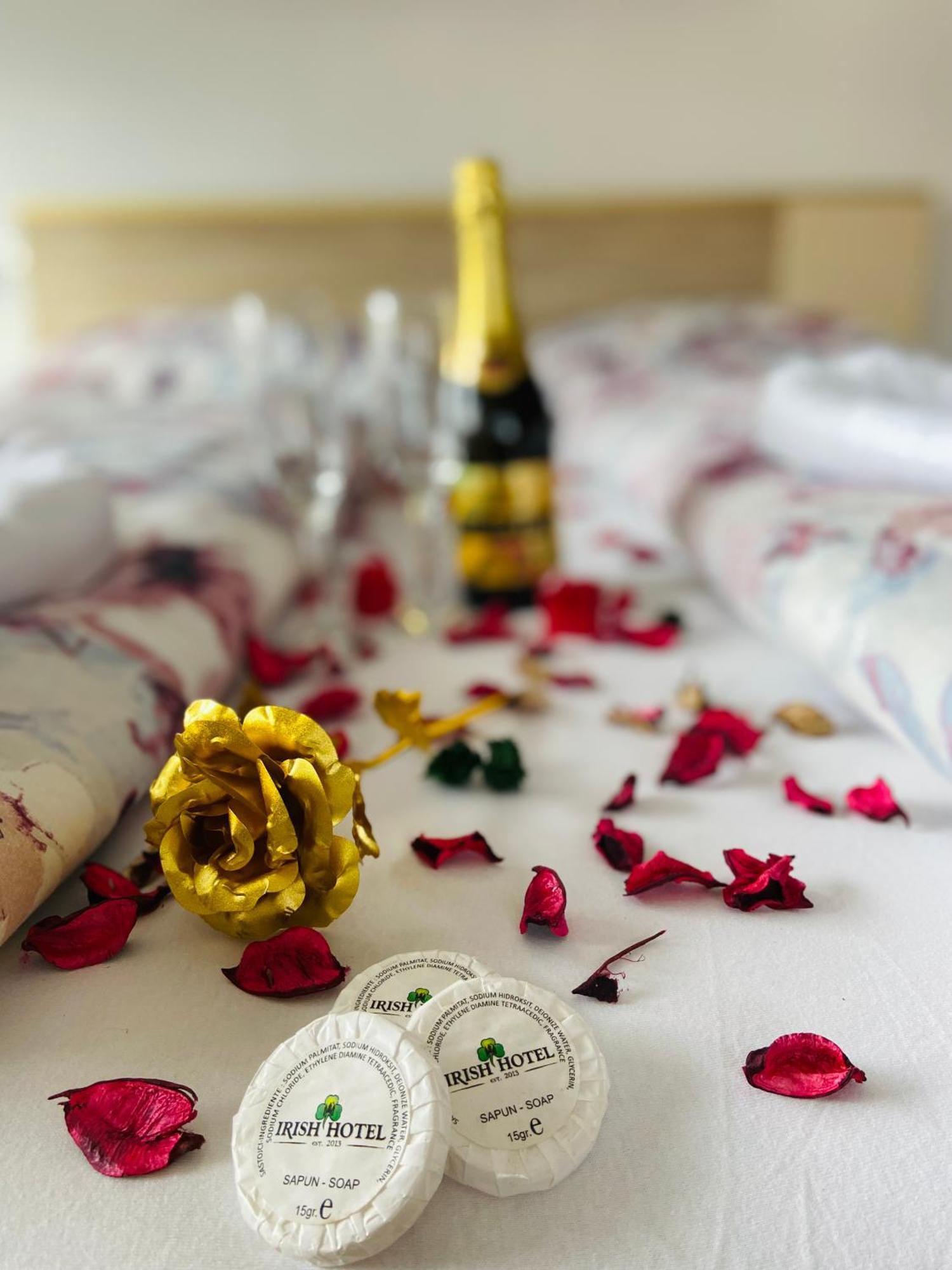 Hotel Irish Bihać エクステリア 写真