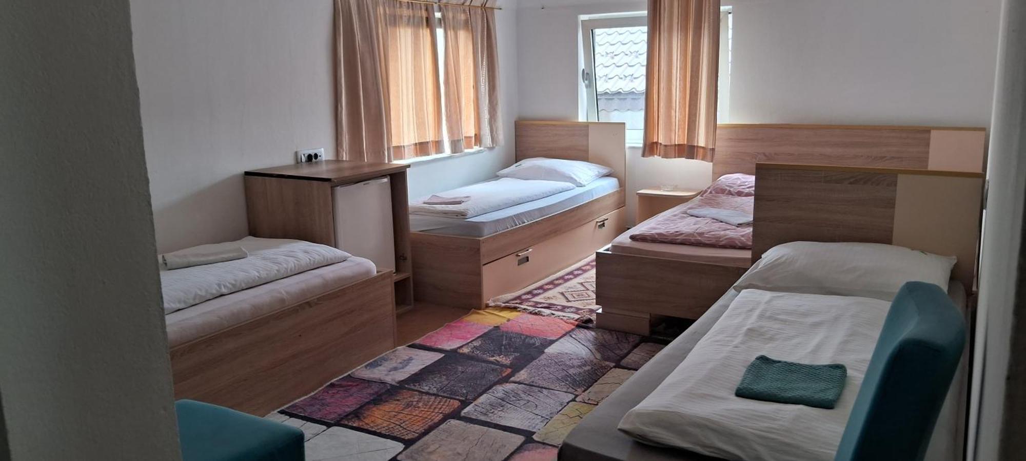 Hotel Irish Bihać エクステリア 写真