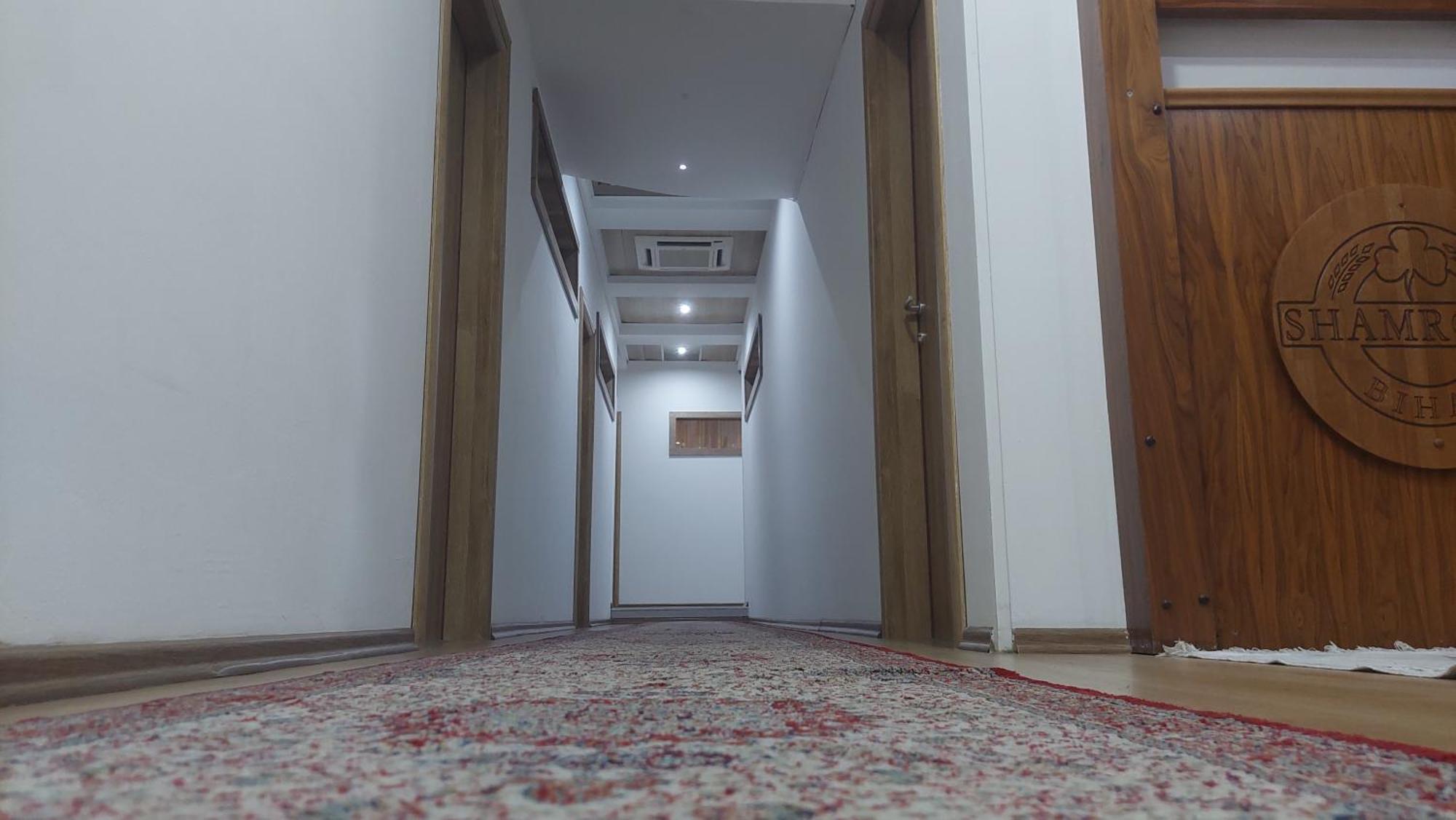 Hotel Irish Bihać エクステリア 写真